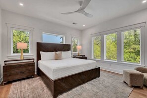 5 chambres, fer et planche à repasser, lit parapluie, Wi-Fi