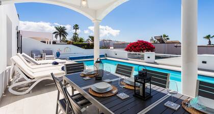 Stunning 5-bedroom 5-bathroom villa
