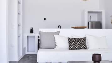 Suite Deluks | Area keluarga | TV layar datar