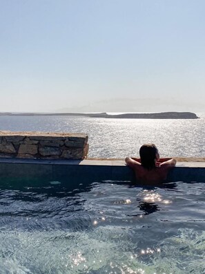 Exterior - Cave Suite (Paros)
