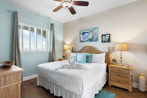 3 soverom, skrivebord, strykejern/-brett og wi-fi (inkludert)