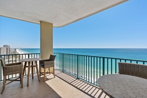Property grounds - Near Destin Harbor, Beach Front, Pool, Balcony, Hot Tub (Destin)