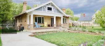 1911 Cozy Vintage Cottage- The Heber House