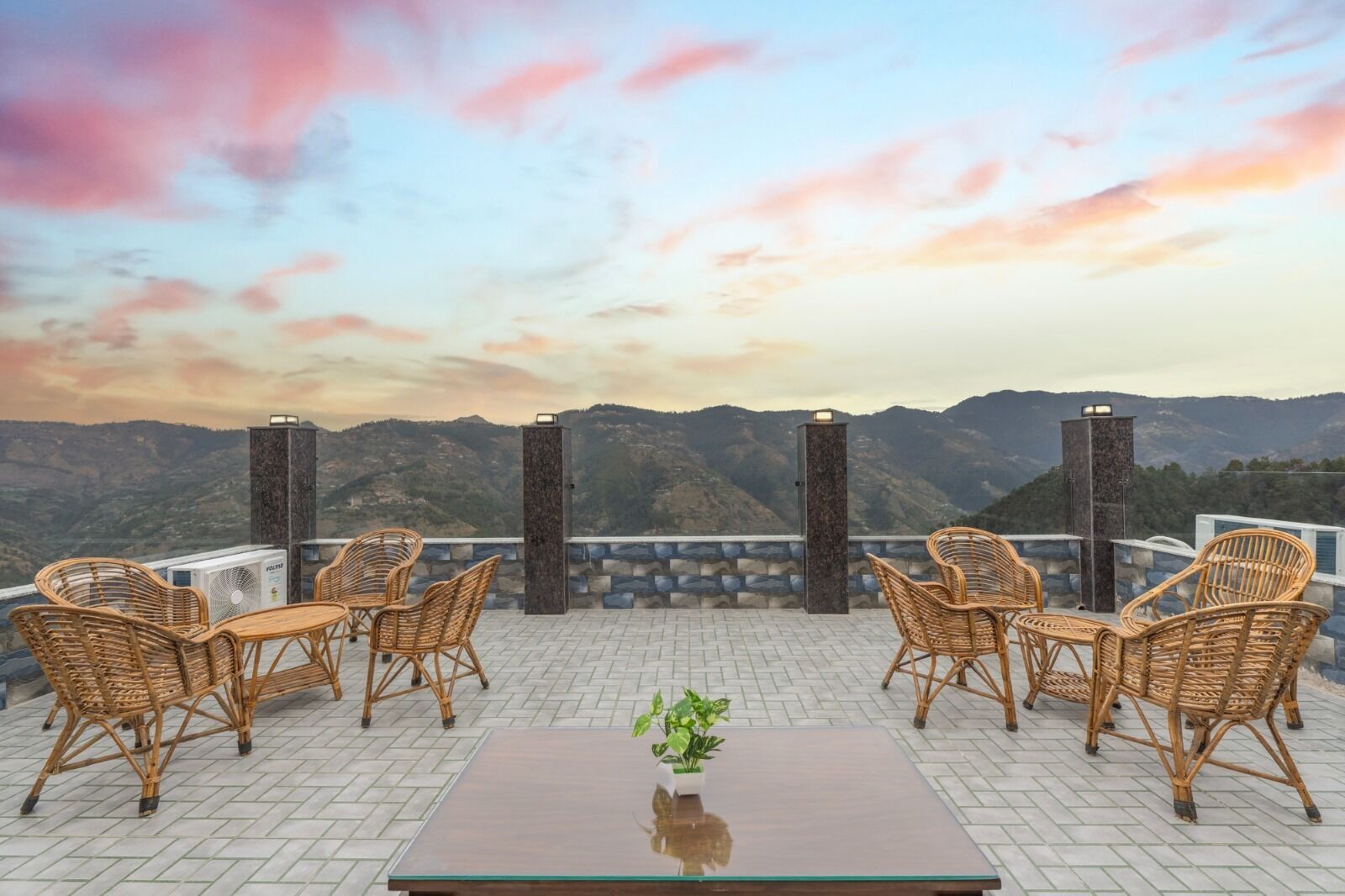 Hótelið að utanverðu