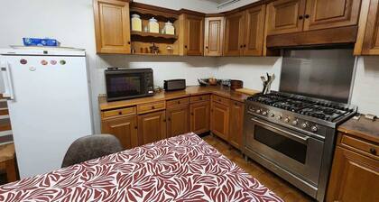 Spacious house with large garden in Valdivienne