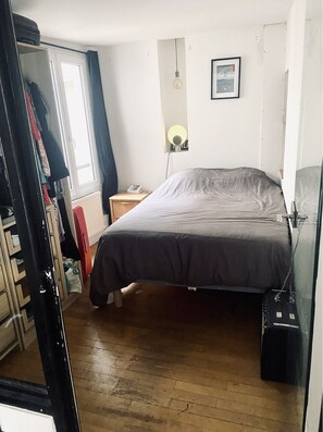 1 bedroom, iron/ironing board, WiFi, bed sheets - Appartement de Charme, Beaubourg, 48m2 (Paris)