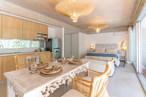 1 Schlafzimmer, Schreibtisch, Bügeleisen/Bügelbrett, Reisekinderbett