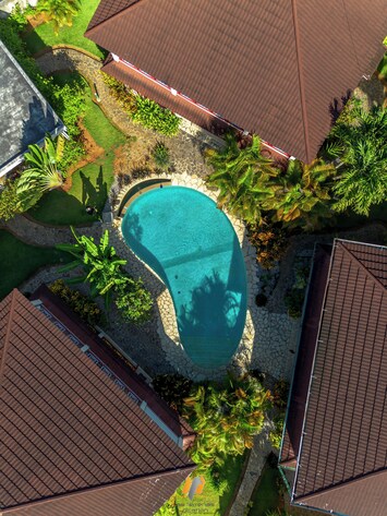 Image of Spacieux Appartement- 2 CH/2SDB/ A/C - Piscine -jardin - Proche Plages et Centre