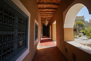 Exterior - Agafay Desert Hotel (Agafay)