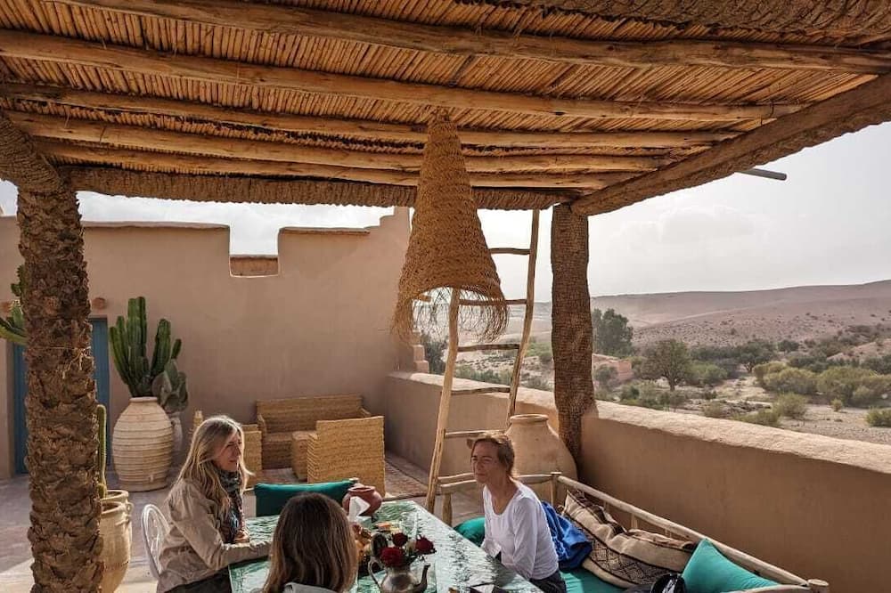 Agafay Desert Hotel
