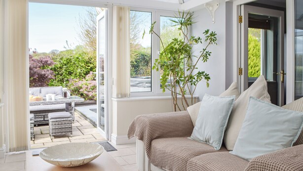 TV - A spacious holiday home with a heavenly hot tub close to stunning beaches. (Llechryd, near Cardigan)