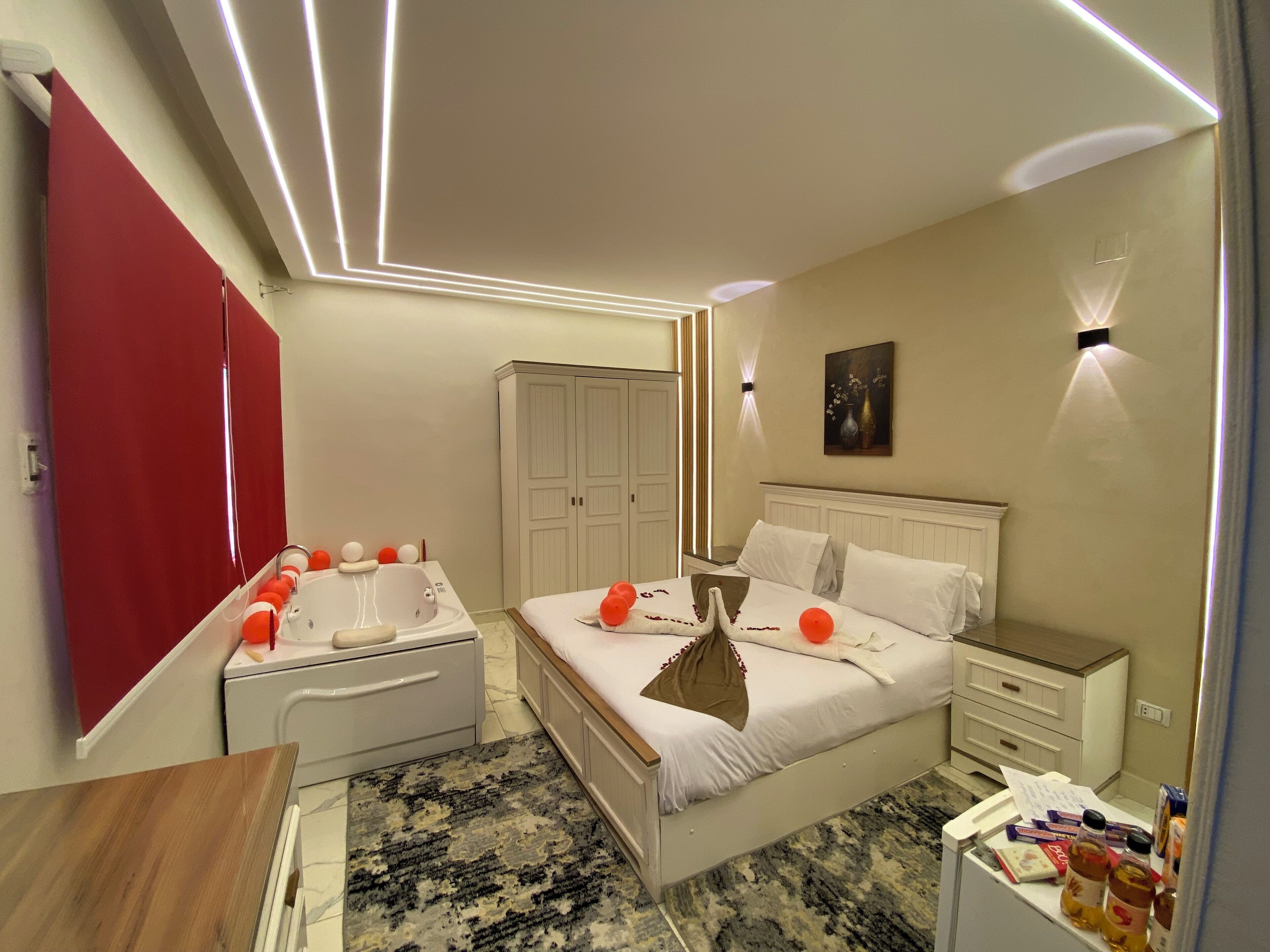 Foto - Anubis kingdom pyramids view