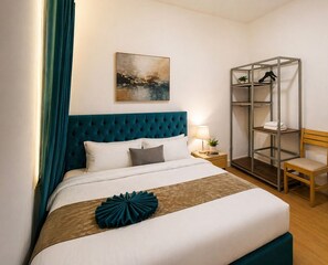 Deluxe Double or Twin Room, Private Bathroom, Mountain View | Egyptian cotton sheets, premium bedding, pillowtop beds, soundproofing - Anubis Kingdom Pyramids View (Giza)