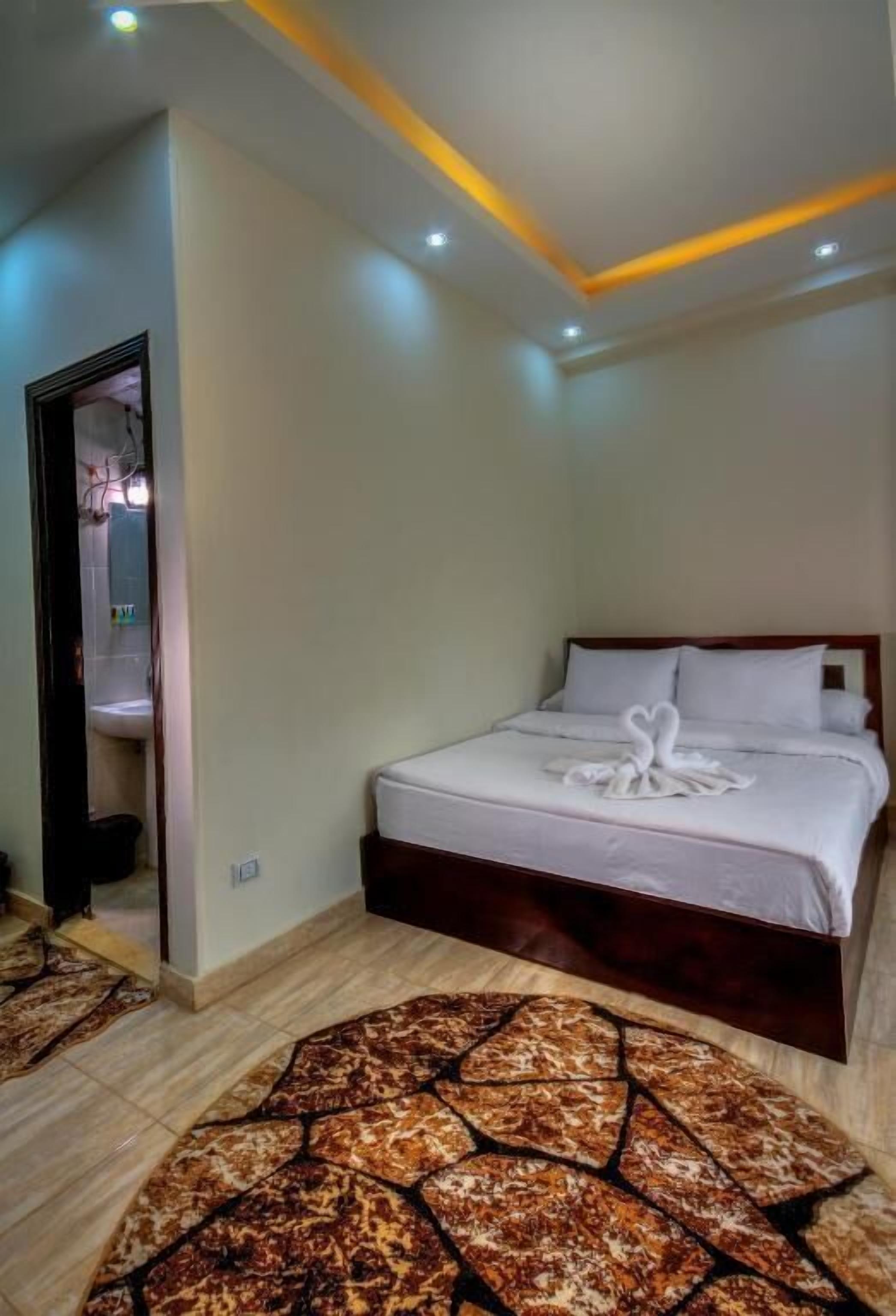 Foto - Anubis kingdom pyramids view