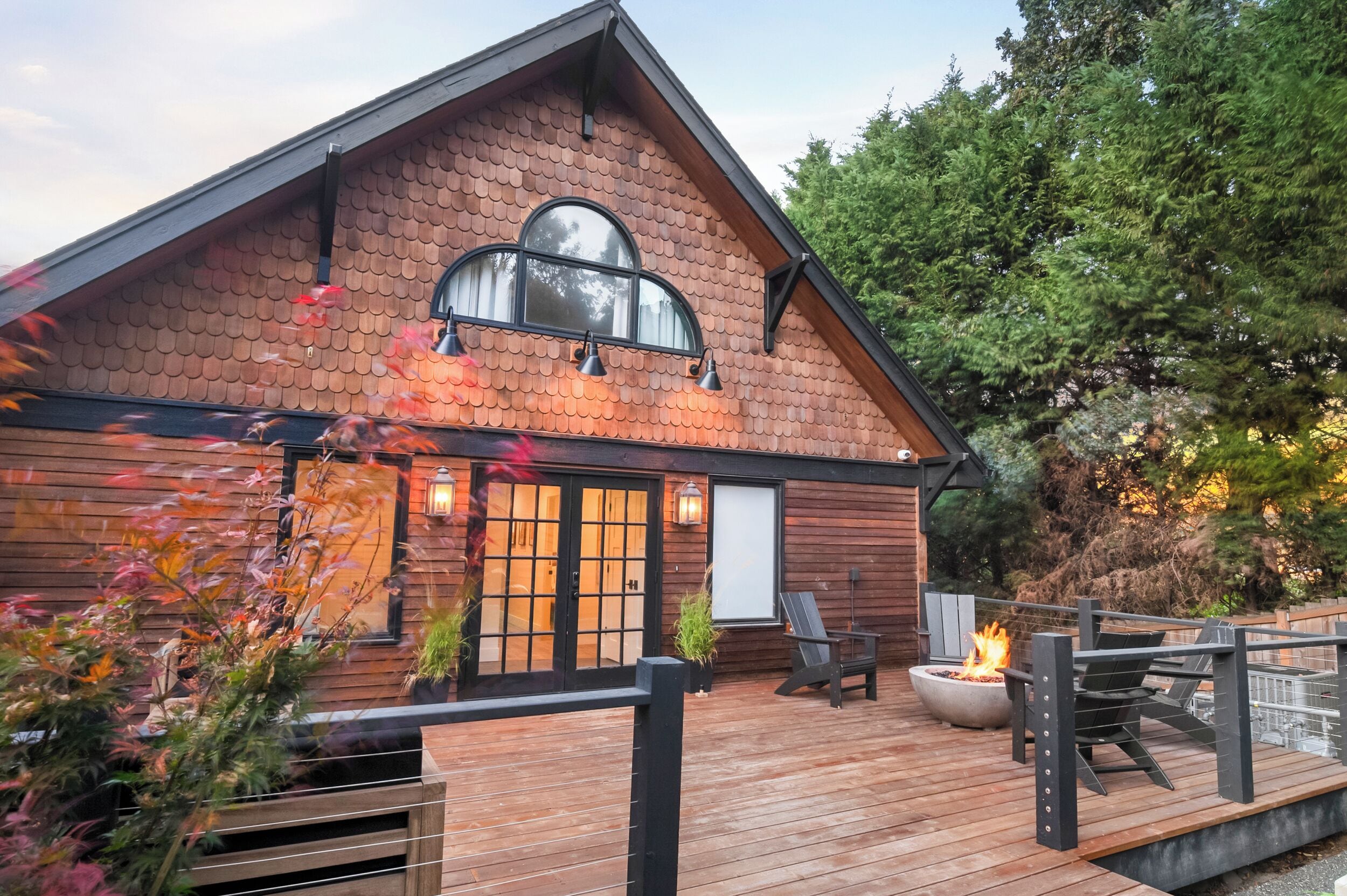 Luxury Condo, 3 Bedrooms, Kitchen, River View | Terrace/patio