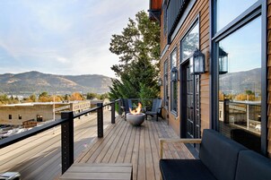 奢华公寓式客房, 2 间卧室, 厨房, 河景 | 露台