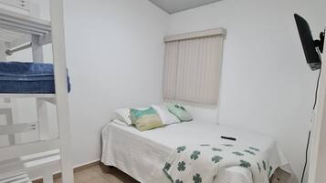 2 slaapkamers, een bureau, gratis wifi, beddengoed