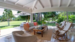 Unclassified image, 2 of 30, button - Luxurious 3 Br Golf Villa (La Romana)