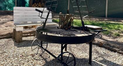 Amplia Casa a Metros de la Montaña y Bodegas!