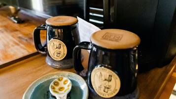 Kaffee und/oder Kaffeemaschine
