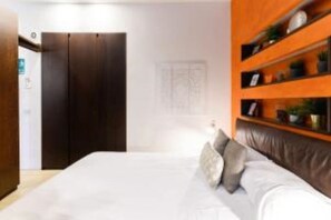 1 makuuhuone, silitysrauta/-lauta, ilmainen Wi-Fi, vuodevaatteet