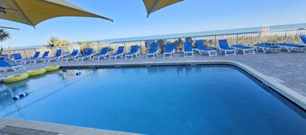Oceanfront Paradise 10th fl condo, awesome view, great location, EZ beach access