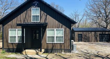 Loft near Bennett Springs State Park