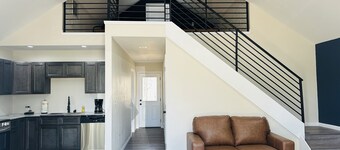 Loft near Bennett Springs State Park