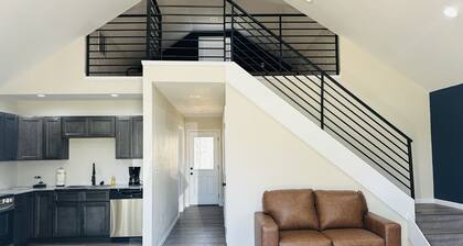 Loft near Bennett Springs State Park