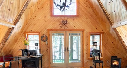 Riverside Cabin & Nature Trails