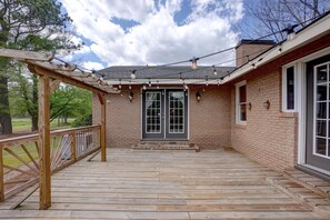 Exterior detail - Leon New Listing (Kinston)