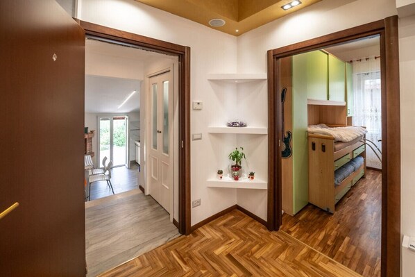 2 bedrooms, desk, free WiFi