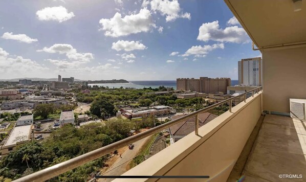 Property grounds - Beach, duty shops, clubs, restaurants and 5 stars hotels, very best of Guam. (Tamuning)