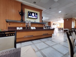 Colazione a buffet inclusa, servita tutte le mattine 