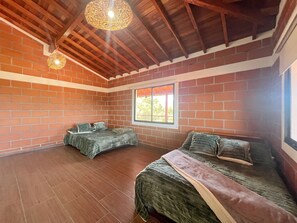 5 bedrooms, WiFi, bed sheets - Finca de Lujo con Chimenea y Jacuzzi a 10 Min Autopista en Guarne (Antioquia)