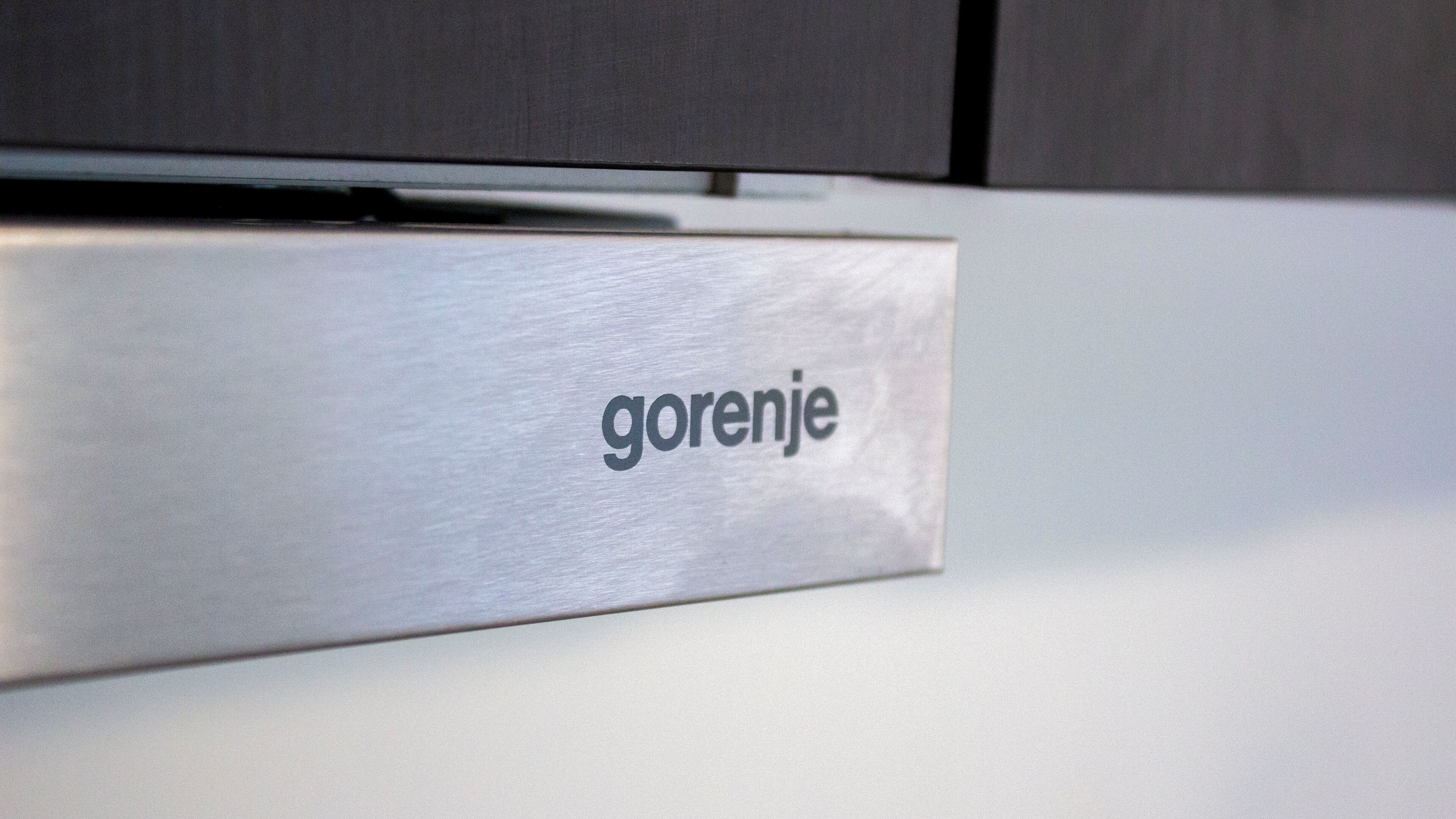 1 soverom, skrivebord, skrivebord for bærbar PC og wi-fi (inkludert)