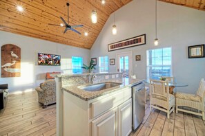 House (6 Bedrooms) | Interior - Group Getaway w/ Pool, Boat Dock 2 Homes Laguna Village Retreat by Avantstay (Corpus Christi)