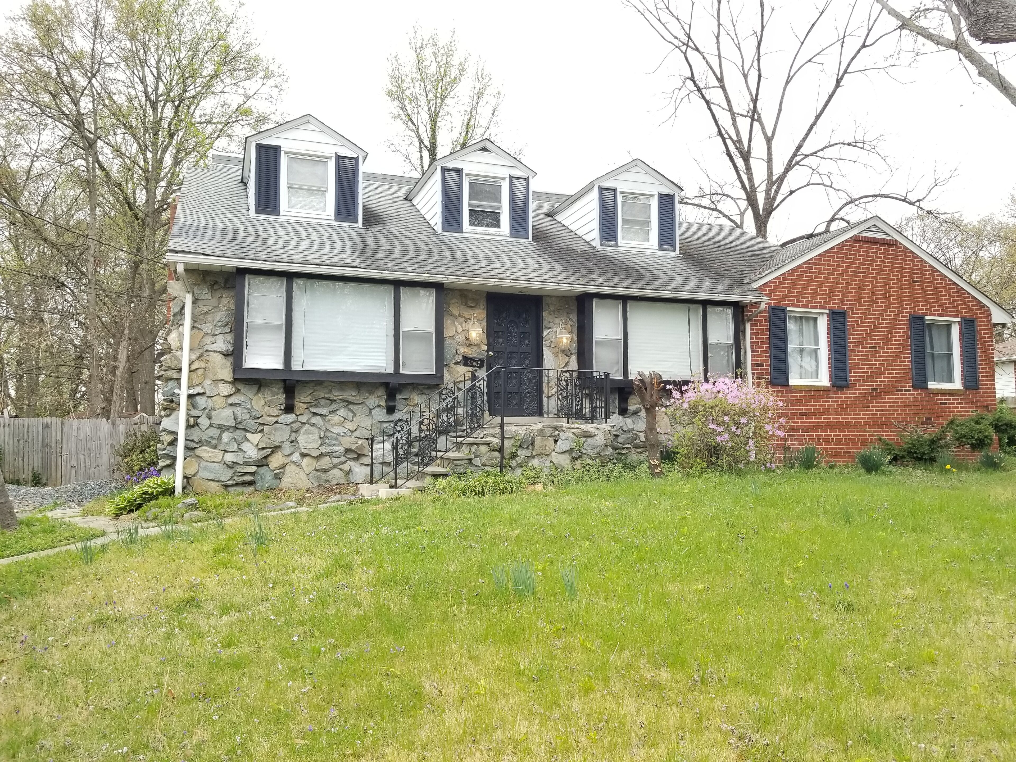 Renovated home with 8 Bedrms with 4 Full Baths. 20 minutes from DC & Baltimore
