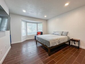 5 dormitorios, escritorio, cuna de viaje y wifi