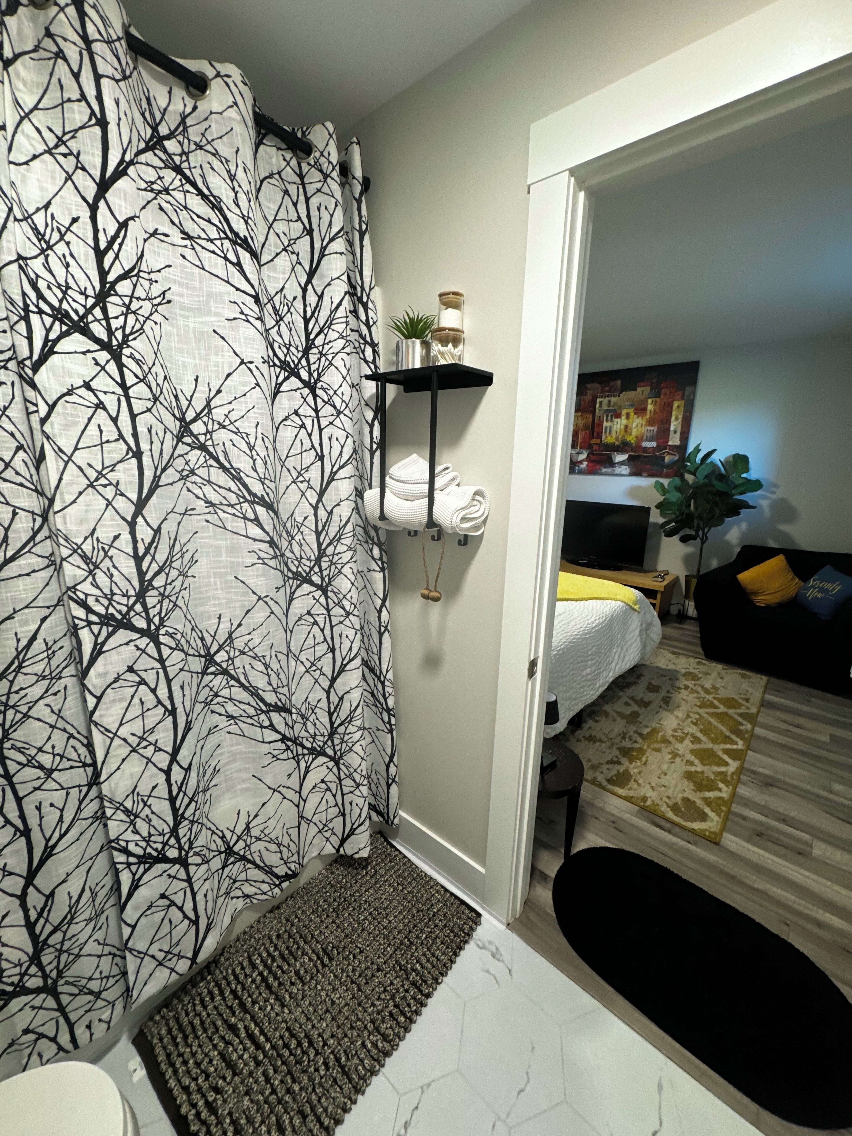 1 bedroom, in-room safe, desk, iron/ironing board