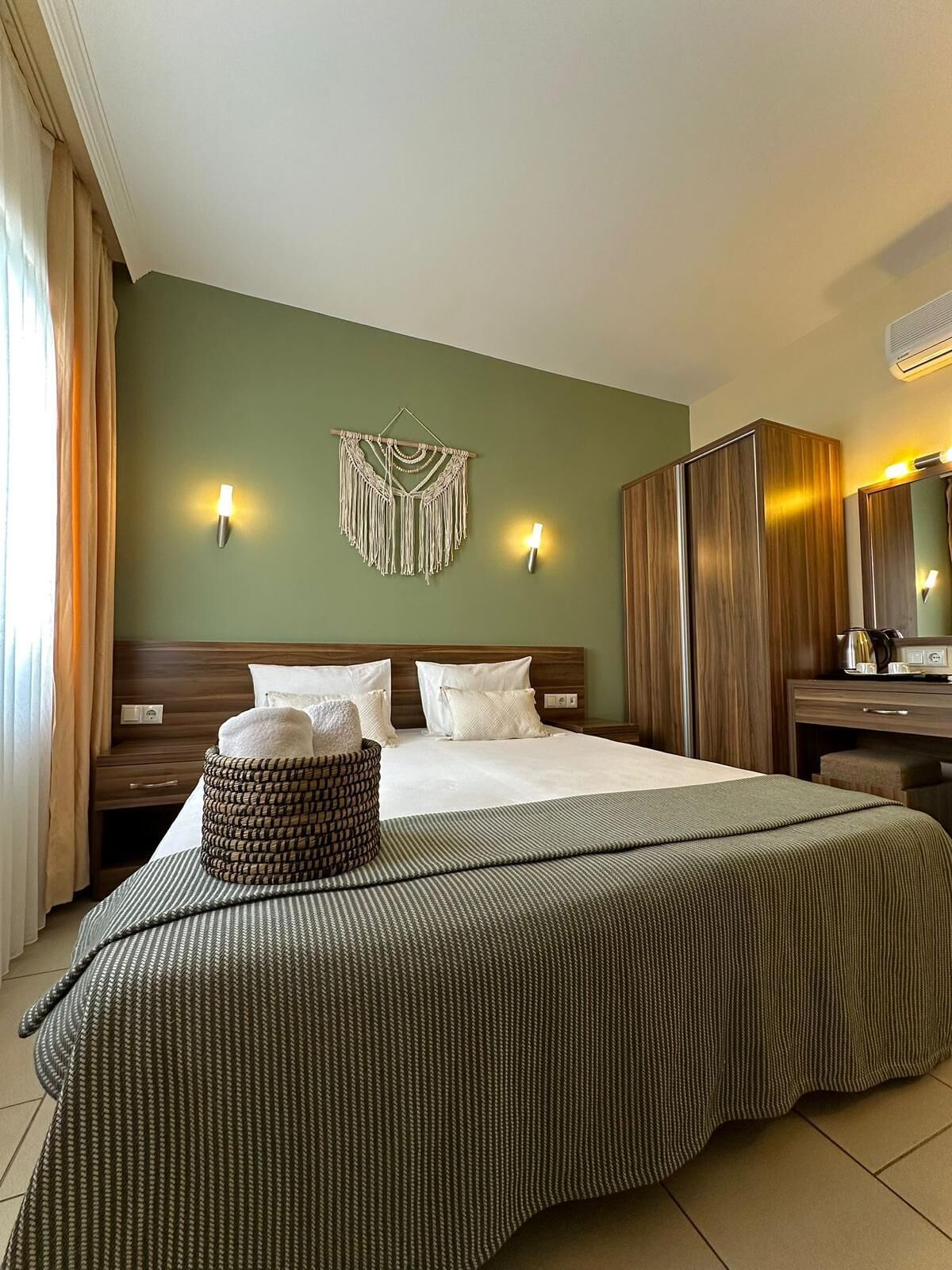 Standard Double Room | Free WiFi, bed sheets