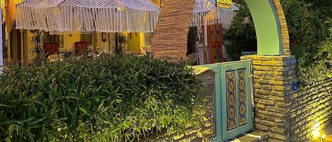 Mặt tiền nơi lưu trú