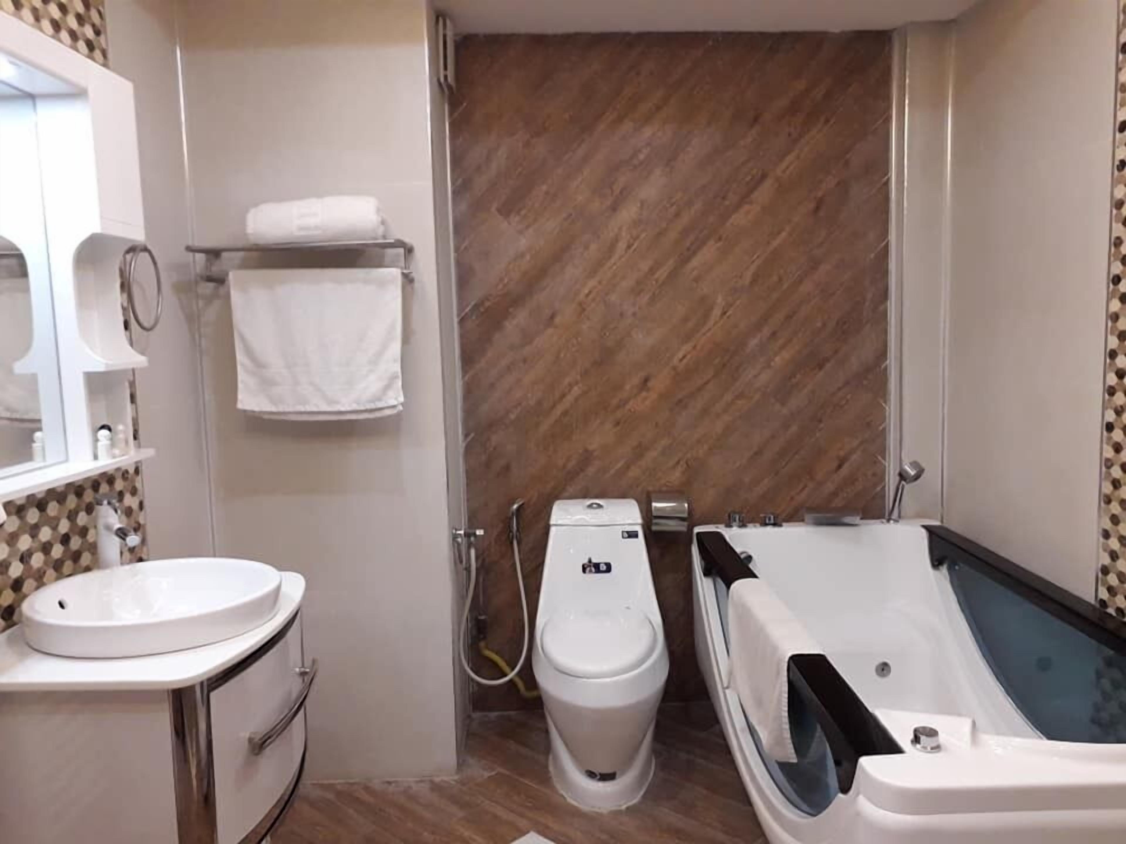 Chambre Standard Double ou avec lits jumeaux | Salle de bain