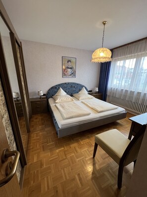1 bedroom, free WiFi, bed sheets - Gemütliche Ferienwohnung in Seenähe in Wasserburg am Bodensee (Wasserburg (Bodensee))