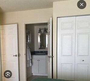 2 soverom, strykejern/-brett, wi-fi og sengetøy