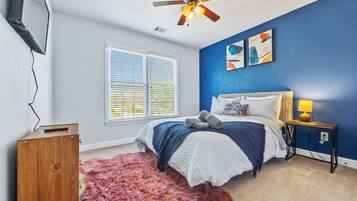 3 camere, una scrivania, ferro/asse da stiro, Wi-Fi