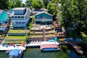 Exterior - Lake Front|Kayaks|Hot Tub|Sleeps 8 (Akron)