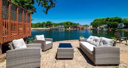 Lake Front|Kayaks|Hot Tub|Sleeps 8