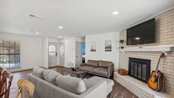 Smart TV, fireplace, computer monitors