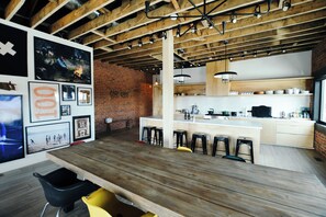 Signature Loft, Multiple Beds | Private kitchen - The Timberline (Leadville)